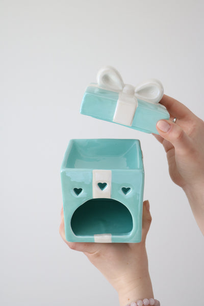 Tiffany’s Christmas Present Oil Burner