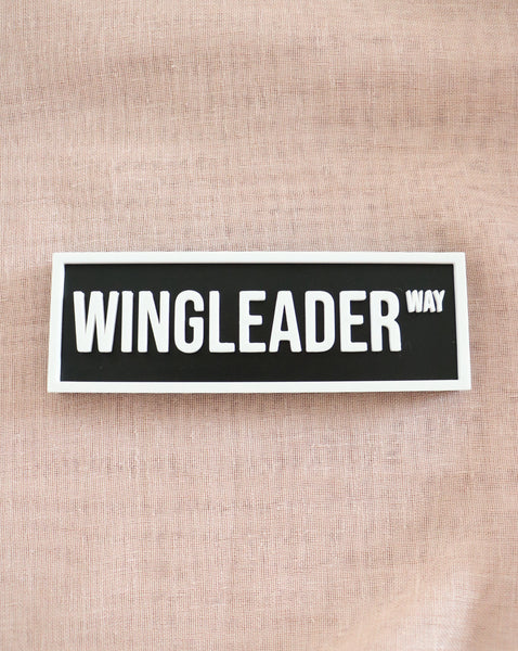 Wingleader - Book Shelf Sign