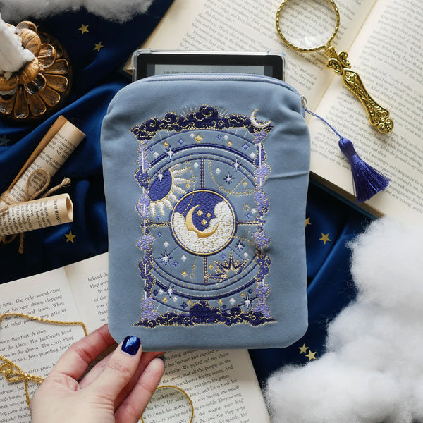 Otherworldly E-Reader Sleeve - Blue