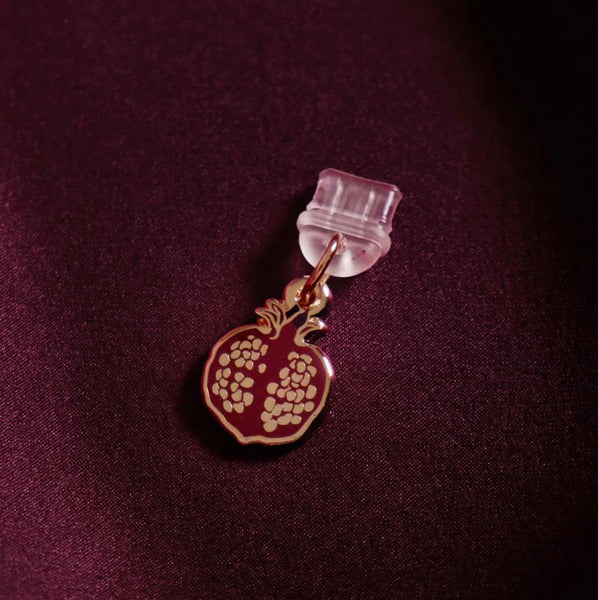 Pomegranate Dust Plug
