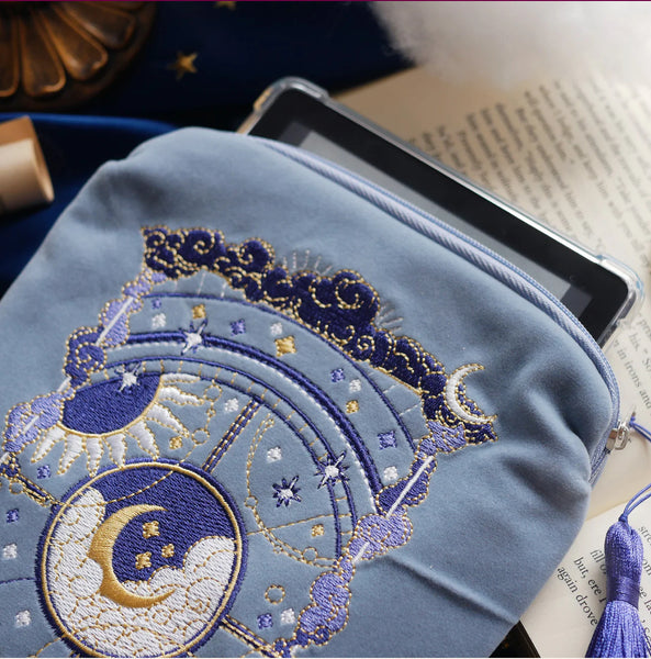 Otherworldly E-Reader Sleeve - Blue