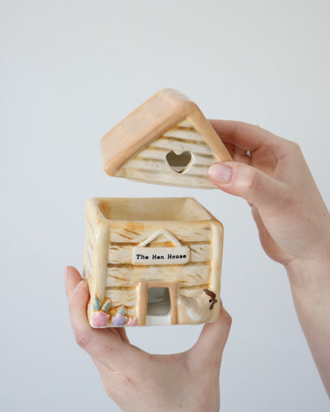 Hen House Oil / Wax Melt Burner