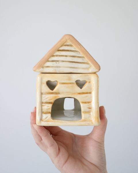 Hen House Oil / Wax Melt Burner