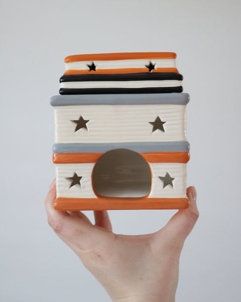 The Haunted Library Book Stack Oil / Wax Burner