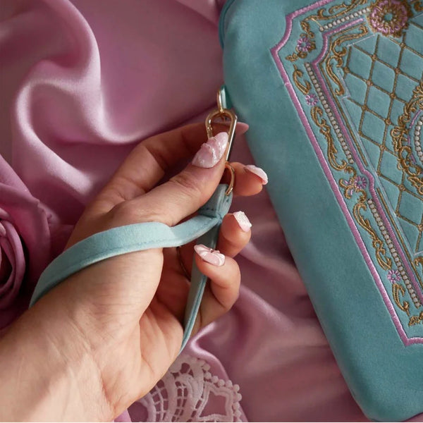 Antoinette eReader Sleeve